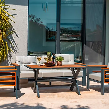 Safran County Villa Kas